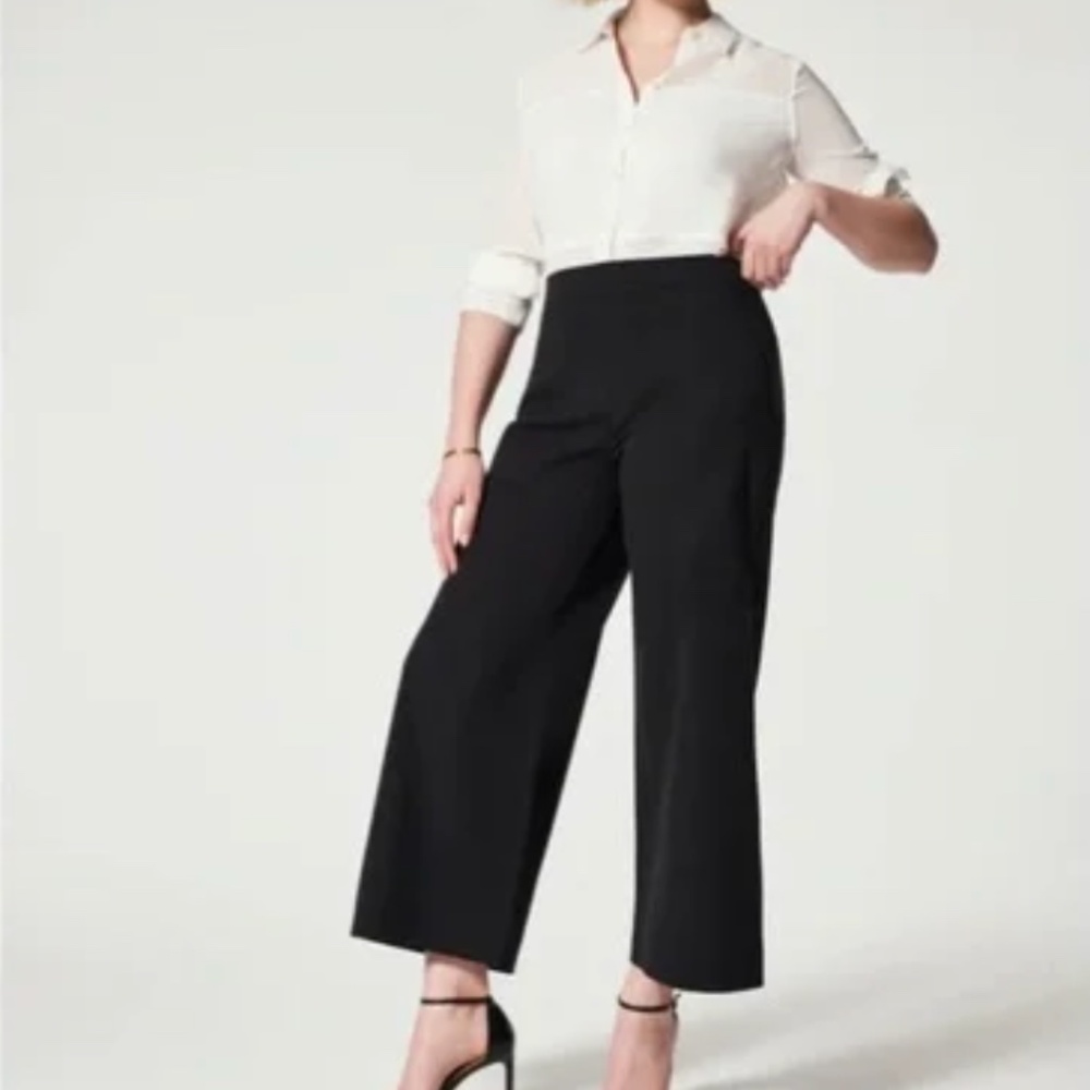 SPANX On-the-Go Wide-Leg wide Leg Black Pants cropped Size XS Petites